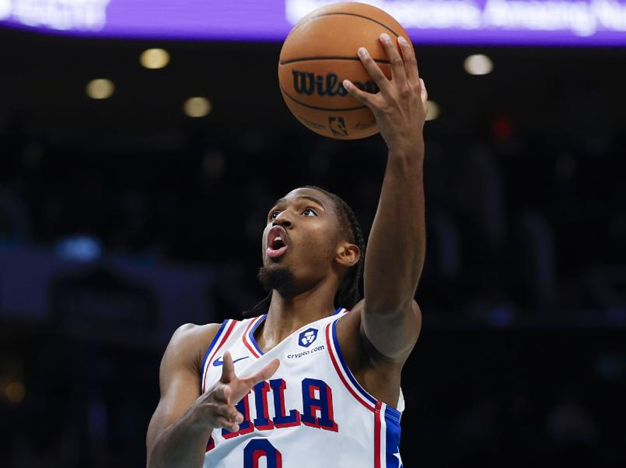 开云官网-阿扎伦卡连续五场比赛得分超过重返赛场，篮网不断突破！